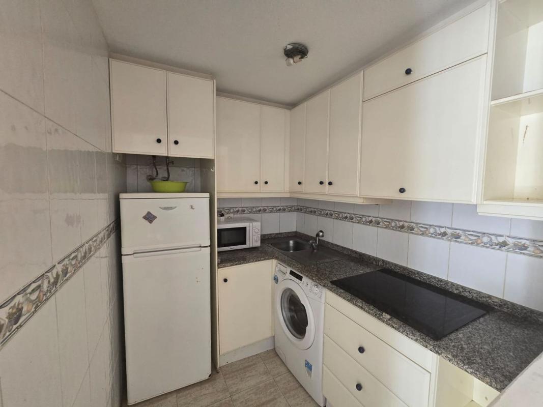 Venta de piso en Piso en Calle Bergantin, Avenida Habaneras - Curva de Palangre, Torrevieja, Torrevieja
photo 4