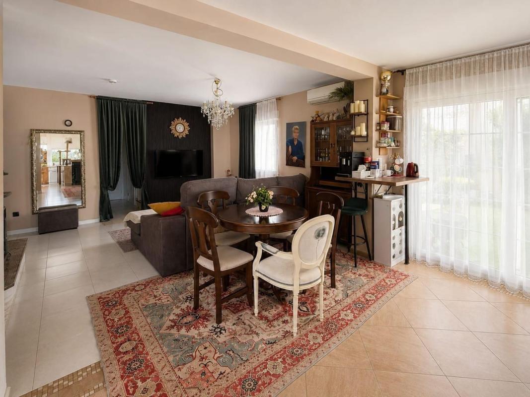 Properties for sale and rent in Spain photo 2