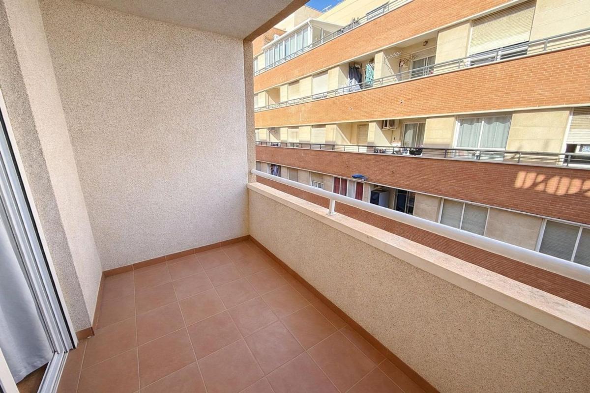 Продажа квартиры на Piso en Calle Caritas, 22, Parque Acuático - Sector 25, Torrevieja, Торревьеха
 photo 4
