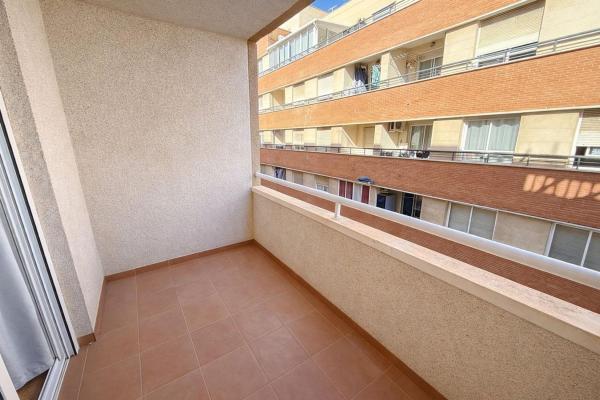 Продажа квартиры на Piso en Calle Caritas, 22, Parque Acuático - Sector 25, Torrevieja, Торревьеха
 photo 4