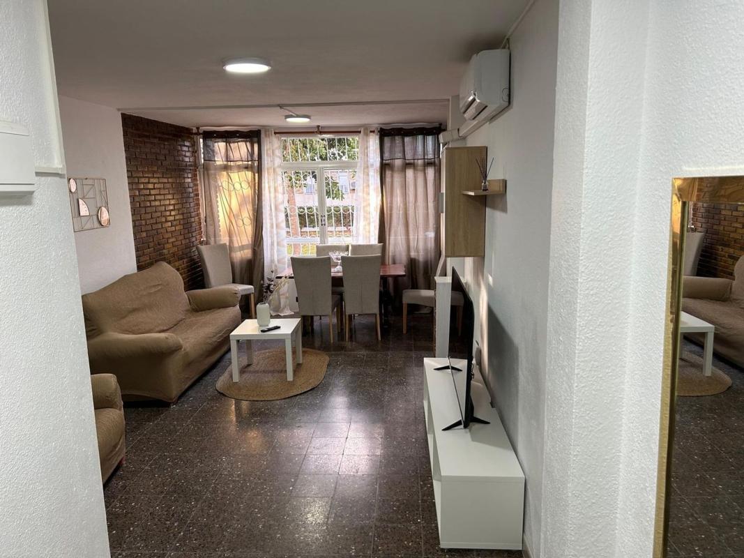 Продажа квартиры на Piso en Calle Pintor Antonio Amorós, Ciudad Elegida, Alicante / Alacant, Аликанте / Алакант
 photo 2