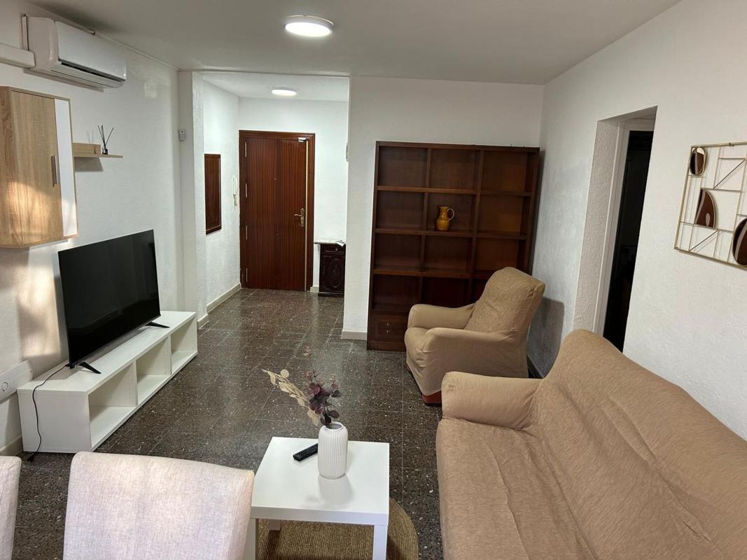 Продажа квартиры на Piso en Calle Pintor Antonio Amorós, Ciudad Elegida, Alicante / Alacant, Аликанте / Алакант
 photo 3