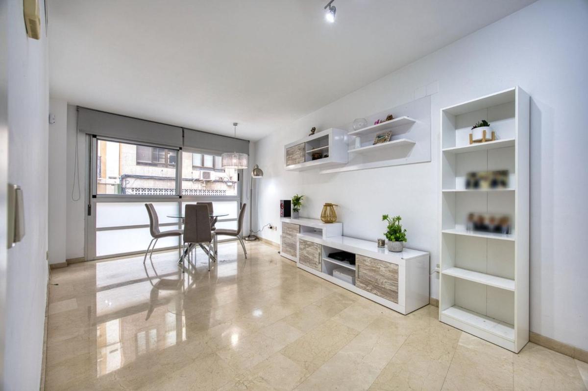 Продажа квартиры на Piso en Calle Canalejas, Centro Tradicional, Alicante / Alacant, Аликанте / Алакант
photo 3