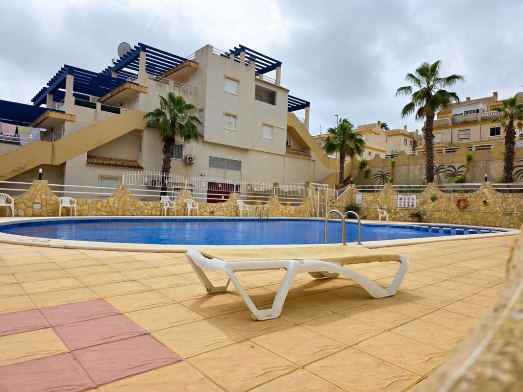 Venta de piso en Piso en Calle Jamaica, Las Filipinas, Orihuela, Orihuela
photo 1