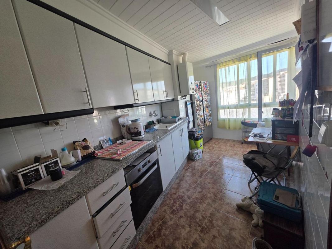 Продажа квартиры на Piso en Barri Eixample, Alcoy / Alcoi, Алкой
photo 4