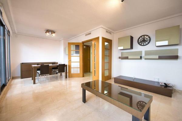 Дуплекс на продажу в Dúplex en Avenida Juan Sanchis Candela, Garbinet - Parque de las Avenidas, Alicante / Alacant, Аликанте / Алакант photo 4