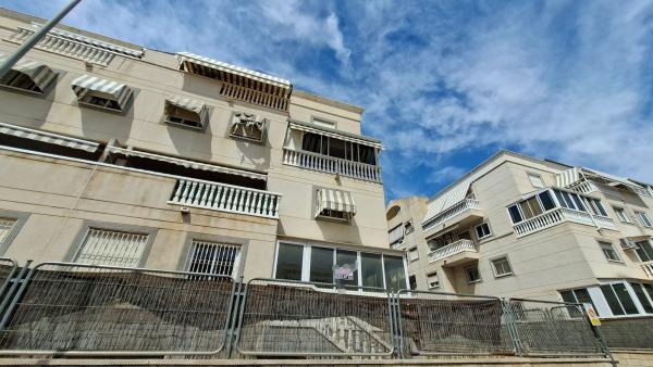 Sale of flat in Piso en Calle Dolores, Centro, Mutxamel, Mutxamel
thumbnail 1