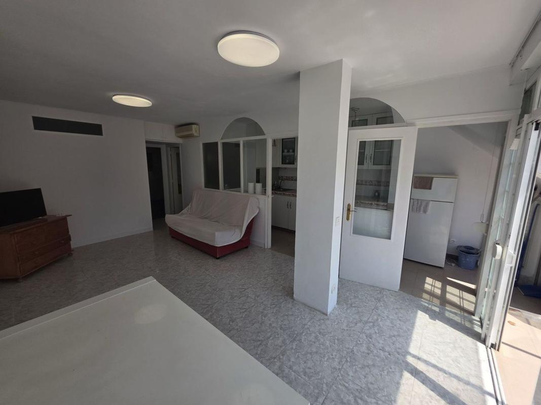 Продажа квартиры на Piso en Calle Rojales, Playa de los Náufragos, Torrevieja, Торревьеха
 photo 2