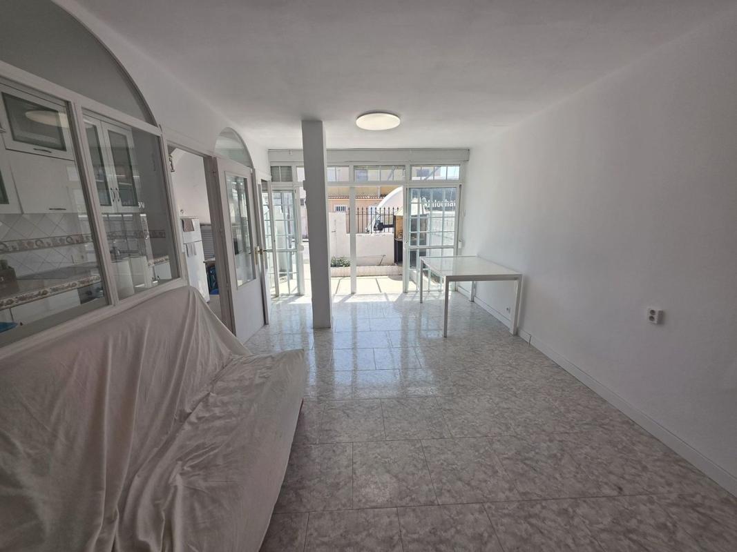 Продажа квартиры на Piso en Calle Rojales, Playa de los Náufragos, Torrevieja, Торревьеха
 photo 5