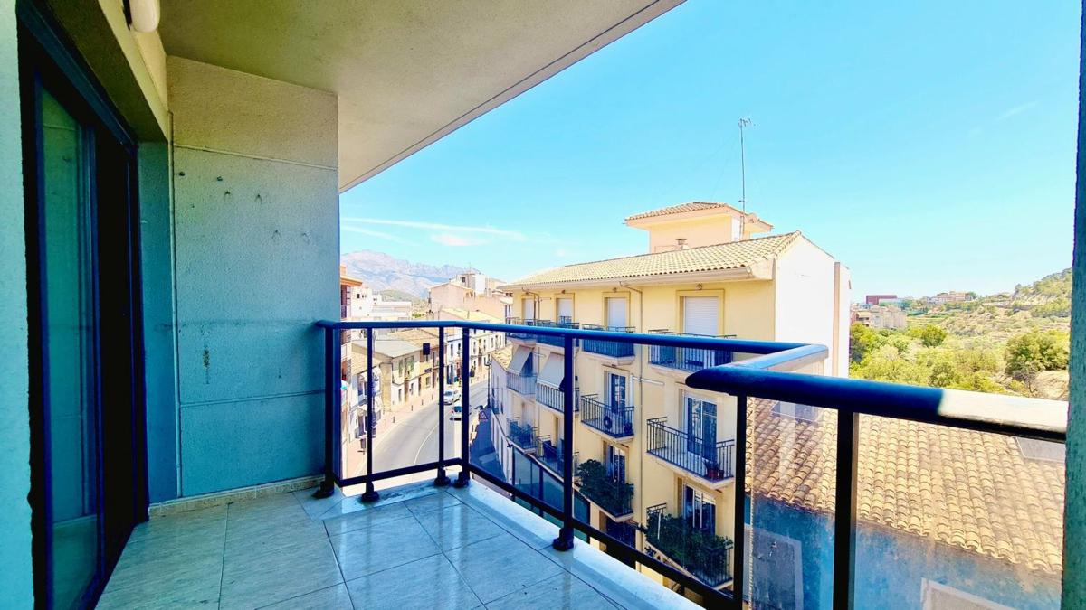 Venta de piso en Piso en Calle Gabriel Miró, Casco urbano, Polop, Polop
 photo 3