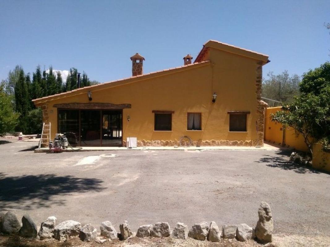 Propiedades en venta y alquiler en España photo 4