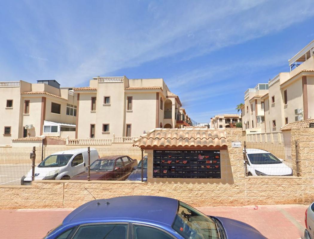 Продажа квартиры на Piso en Asoc Victimas Terrorismo, Parque Acuático - Sector 25, Torrevieja, Торревьеха
photo 2