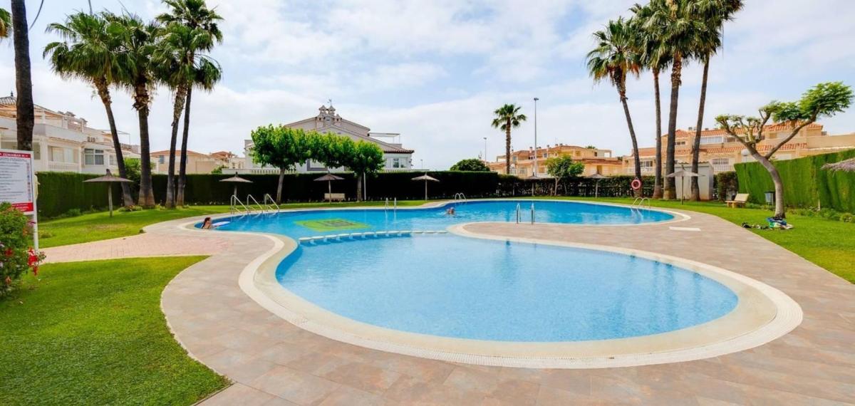 Properties for sale and rent in Spain photo 2