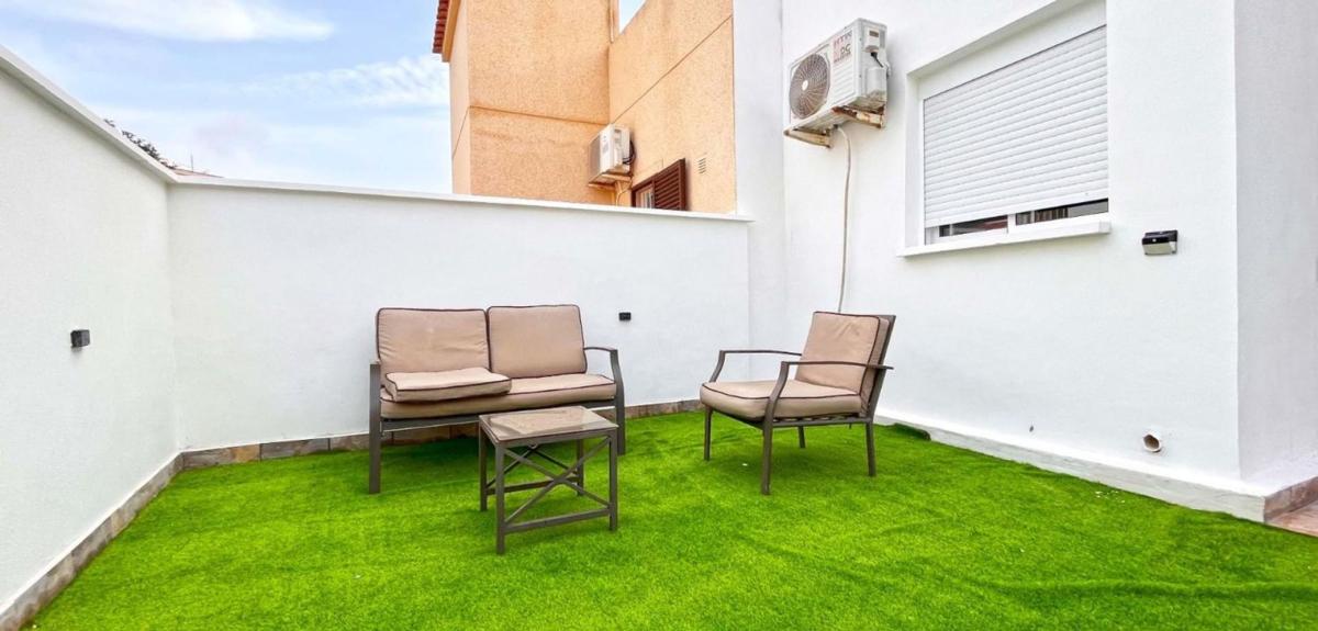 Properties for sale and rent in Spain photo 5