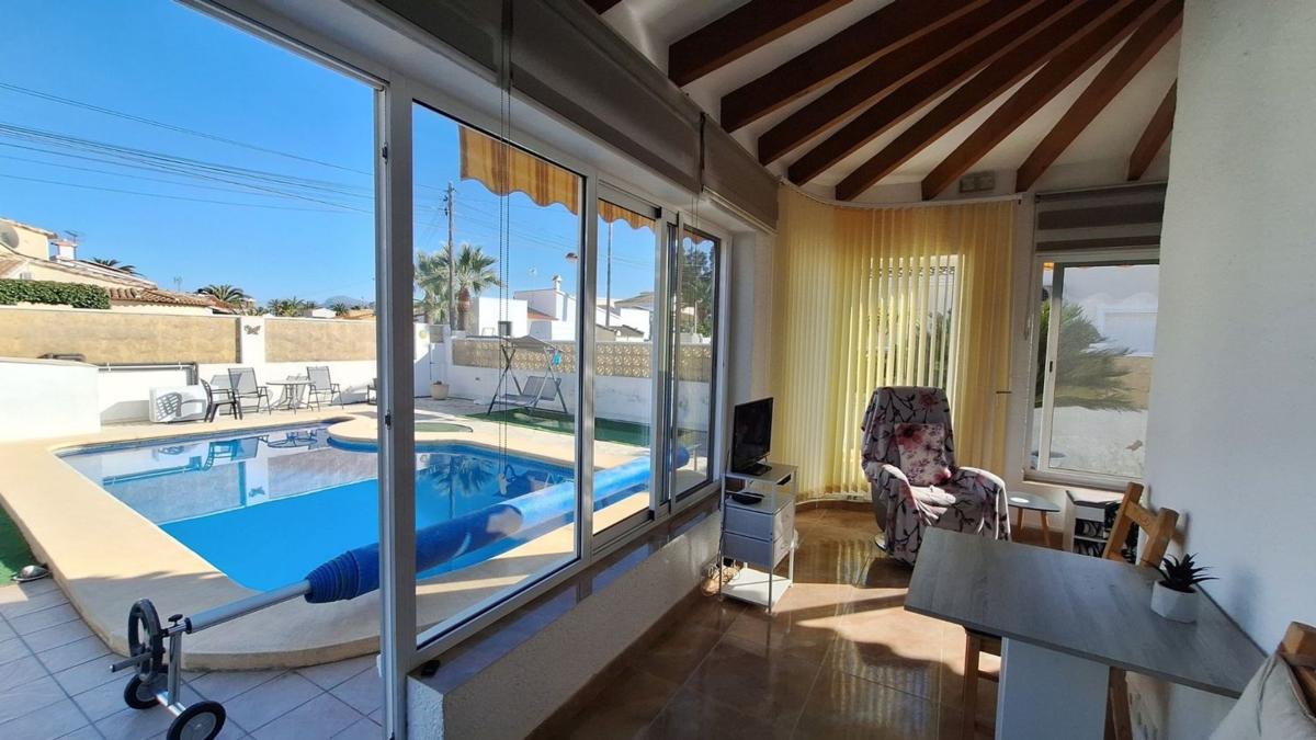 Sale of independent chalet in Casa o chalet en Els Poblets, Els Poblets
photo 2