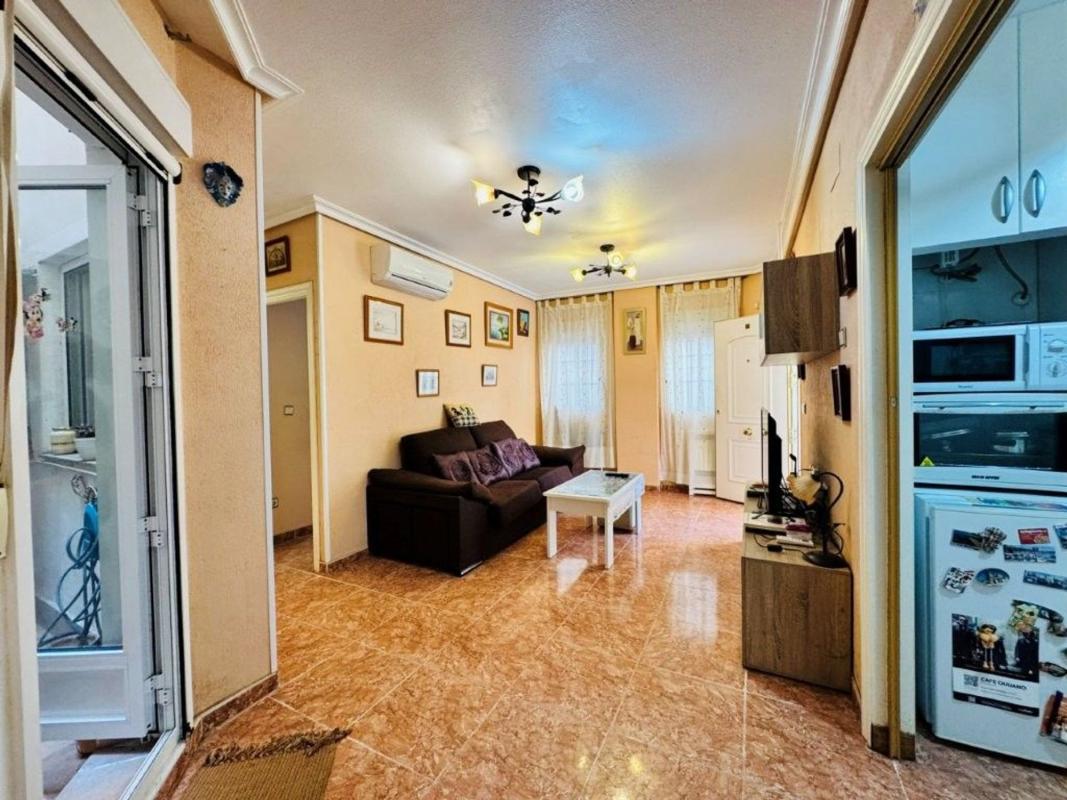 Sale of apartment in Piso en Calle Alta, 8, Gaspar Perrelló, Torrevieja, Torrevieja
photo 4