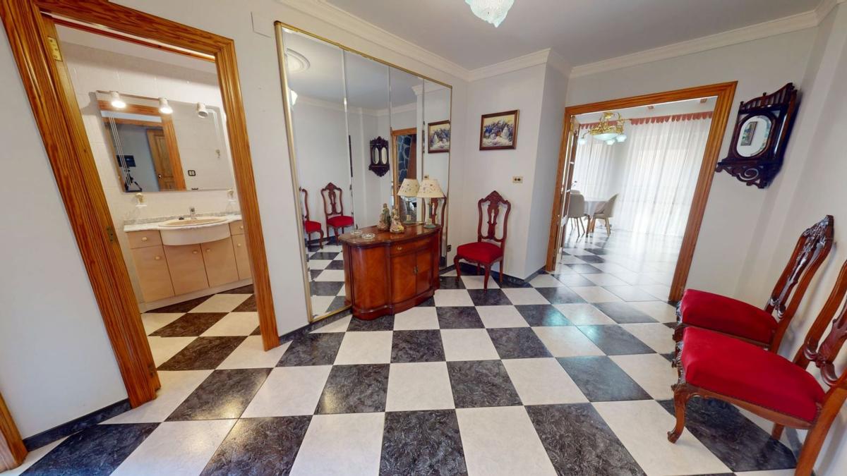Продажа таунхауса в  Chalet adosado en Doctor Guerau, Centro - Zona Alta, Alcoy / Alcoi , Алкой photo 5