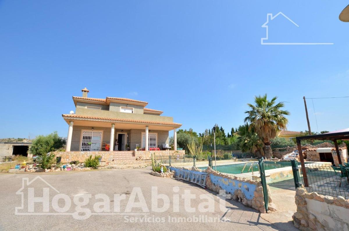 Properties for sale and rent in Spain photo 3