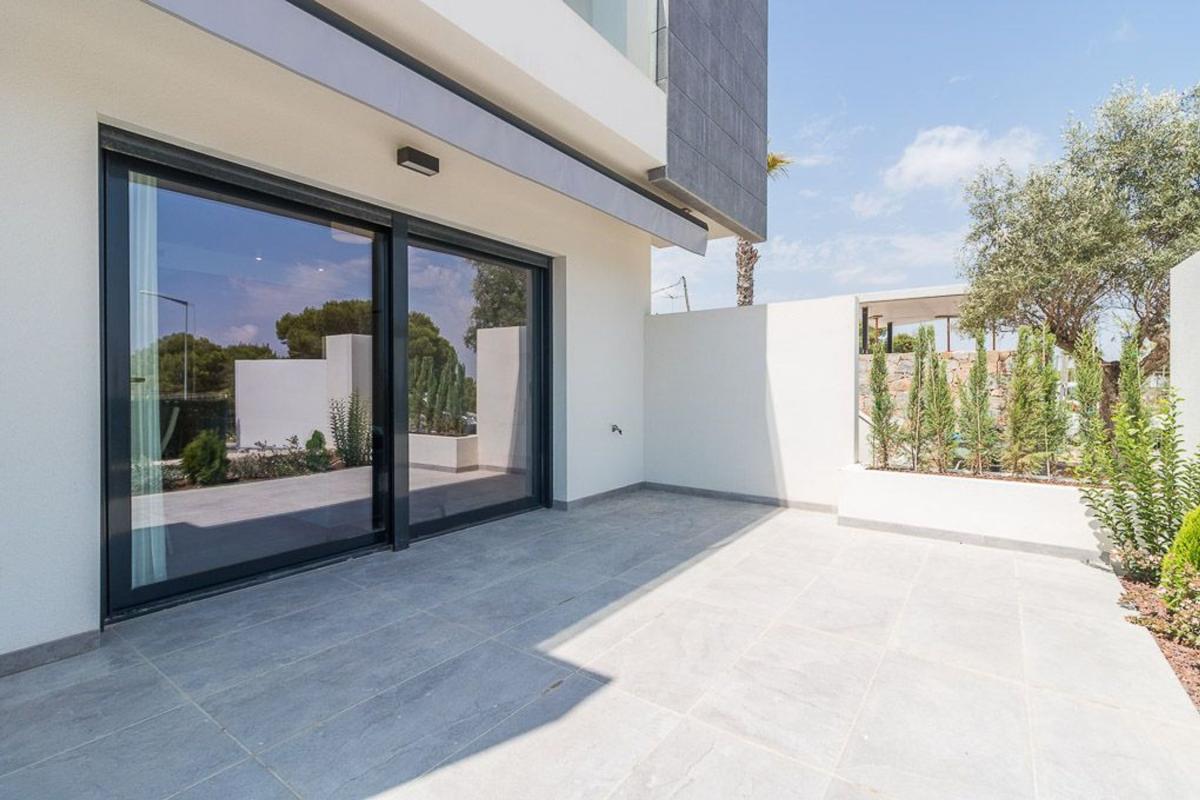 Sale of apartment in Piso en Calle Pego, Los Balcones - Los Altos del Edén, Torrevieja, Torrevieja
photo 4