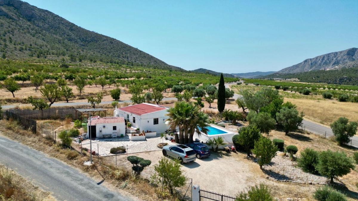 Propiedades en venta y alquiler en España photo 2