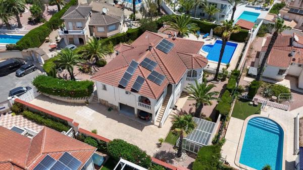 Casa o chalet independiente en Avenida de La Costa Azul, Centro de la Ciudad Quesada, Rojales photo 4