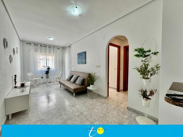 Sale of flat in Piso en Calle San Pascual, Centro - Muelle Pesquero, Torrevieja, Torrevieja
 photo 2