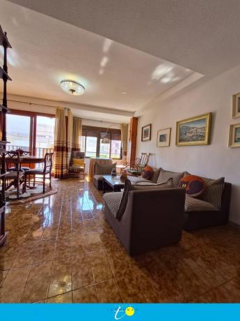 Sale of flat in Piso en Plaza Castelar, 4, Centro - Muelle Pesquero, Torrevieja, Torrevieja
 photo 2
