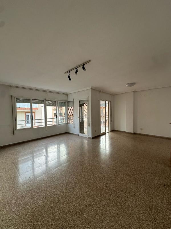 Продажа квартиры на Piso en Calle Antonio Gomis Vicente, 15, Carrús Este, Elche / Elx, Эльче / Эльх
photo 1
