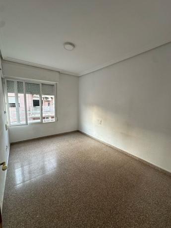 Продажа квартиры на Piso en Calle Antonio Gomis Vicente, 15, Carrús Este, Elche / Elx, Эльче / Эльх
 photo 4
