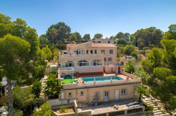 Частный шале на продаже в  Casa o chalet en Alfaz del Pi Pueblo-Urbanizaciones, Alfaz del Pi, Алфаз дель Пи photo 1