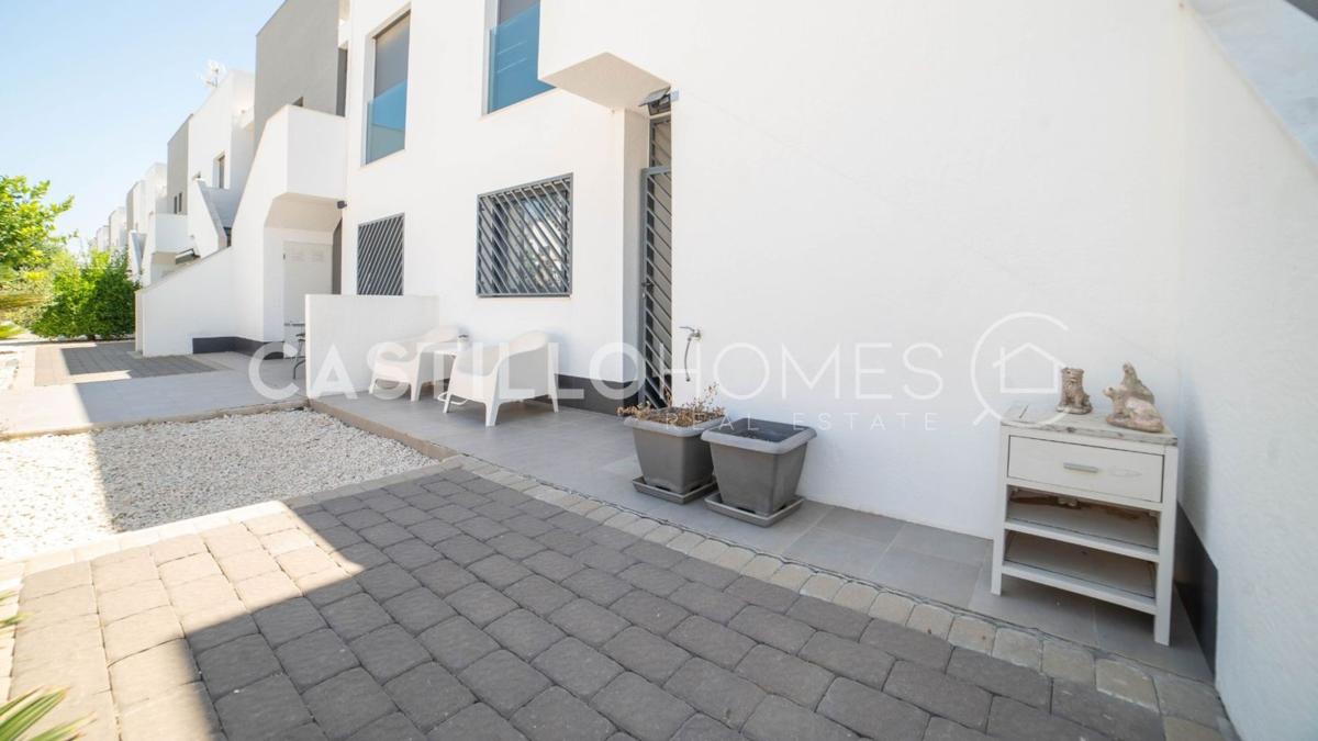 Sale of apartment in Piso en La Zenia, Orihuela, Orihuela
photo 3