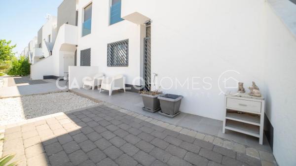 Продажа квартиры на Piso en La Zenia, Orihuela, Ориуэла
thumbnail 2