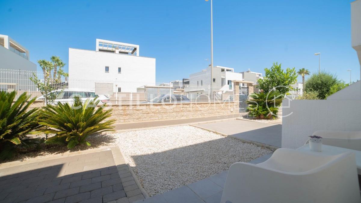 Sale of apartment in Piso en La Zenia, Orihuela, Orihuela
photo 5