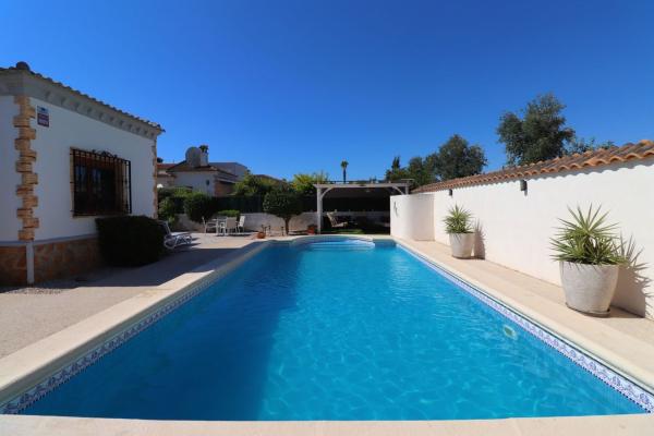 Casa o chalet independiente en Formentera del Segura thumbnail 1