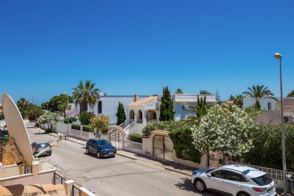 Sale of flat in Piso en La Zenia, Orihuela, Orihuela
photo 1