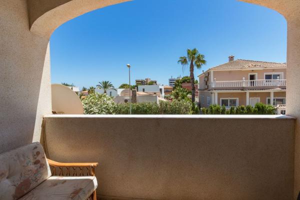 Sale of flat in Piso en La Zenia, Orihuela, Orihuela
thumbnail 2