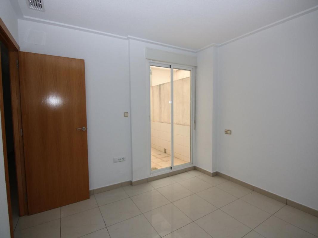 Продажа квартиры на Piso en Las Fuentes - Los Cipreses, Aspe, Аспе
photo 5