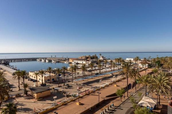 Venta de piso en Piso en Zona Puerto Deportivo, Fuengirola, Fuengirola
thumbnail 1