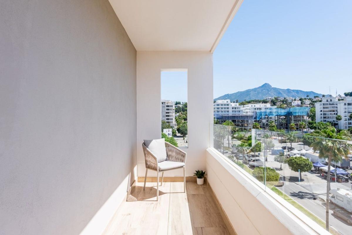 Venta de piso en Piso en Nueva Andalucía, Marbella, Marbella
photo 2