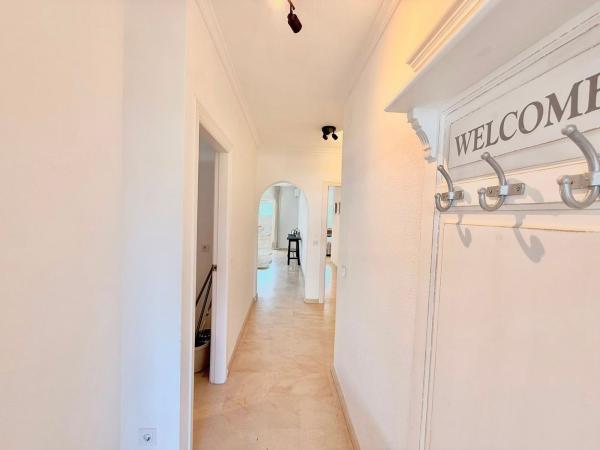 Venta de piso en Piso en Calle Alberto Morgenstern, 1, Zona Sohail, Fuengirola, Fuengirola
thumbnail 1