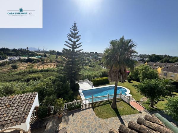 Independent chalet for sale in Casa o chalet en Lomas de Arroyo Judío, Estepona Golf, Estepona, Estepona
thumbnail 2