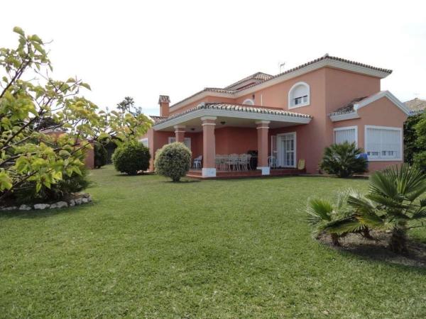 Casa o chalet independiente en Buenas Noches, Estepona photo 1
