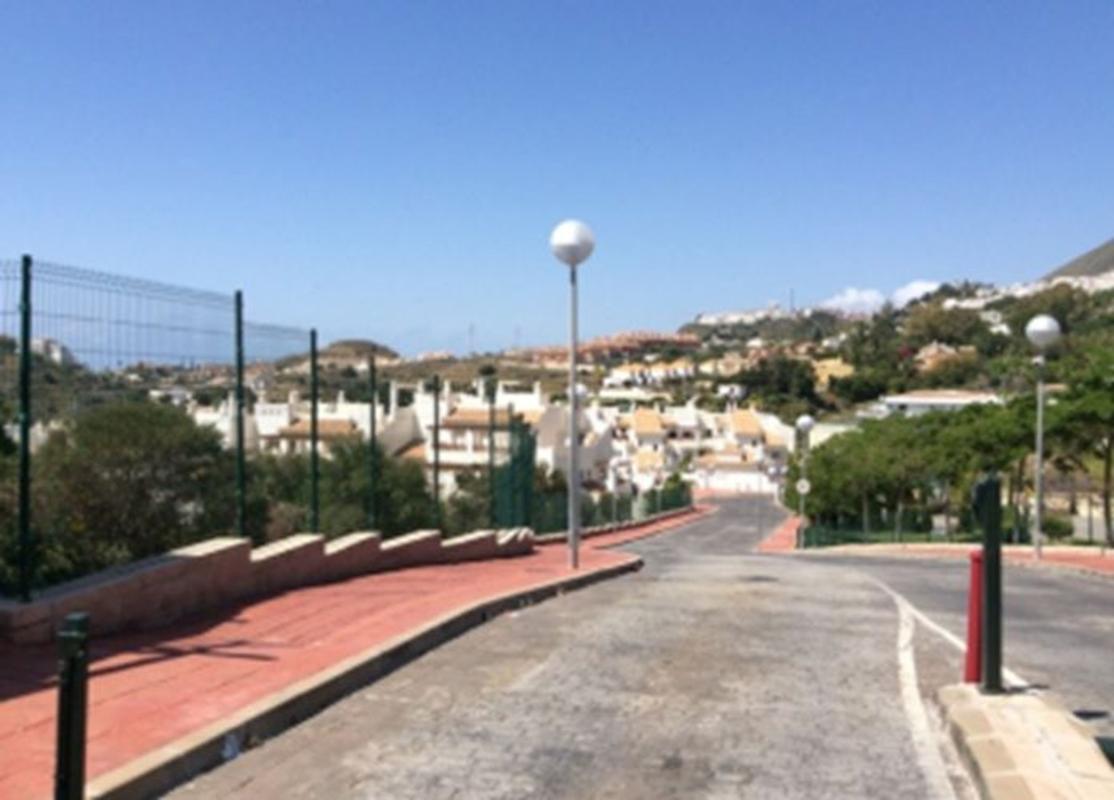 Sprzedaż mieszkania w Piso en Calle Chiriva, Rancho Domingo - La Hacienda, Benalmádena, Benalmádena
photo 1