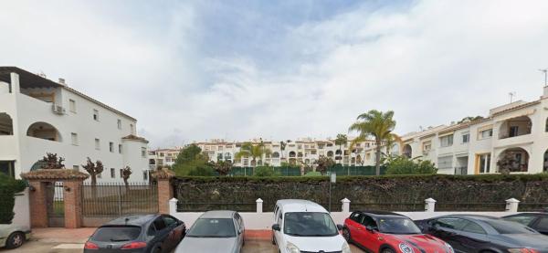 Venta de piso en Piso en Calle Nueva Atalaya, Nueva Atalaya, Estepona, Estepona
 photo