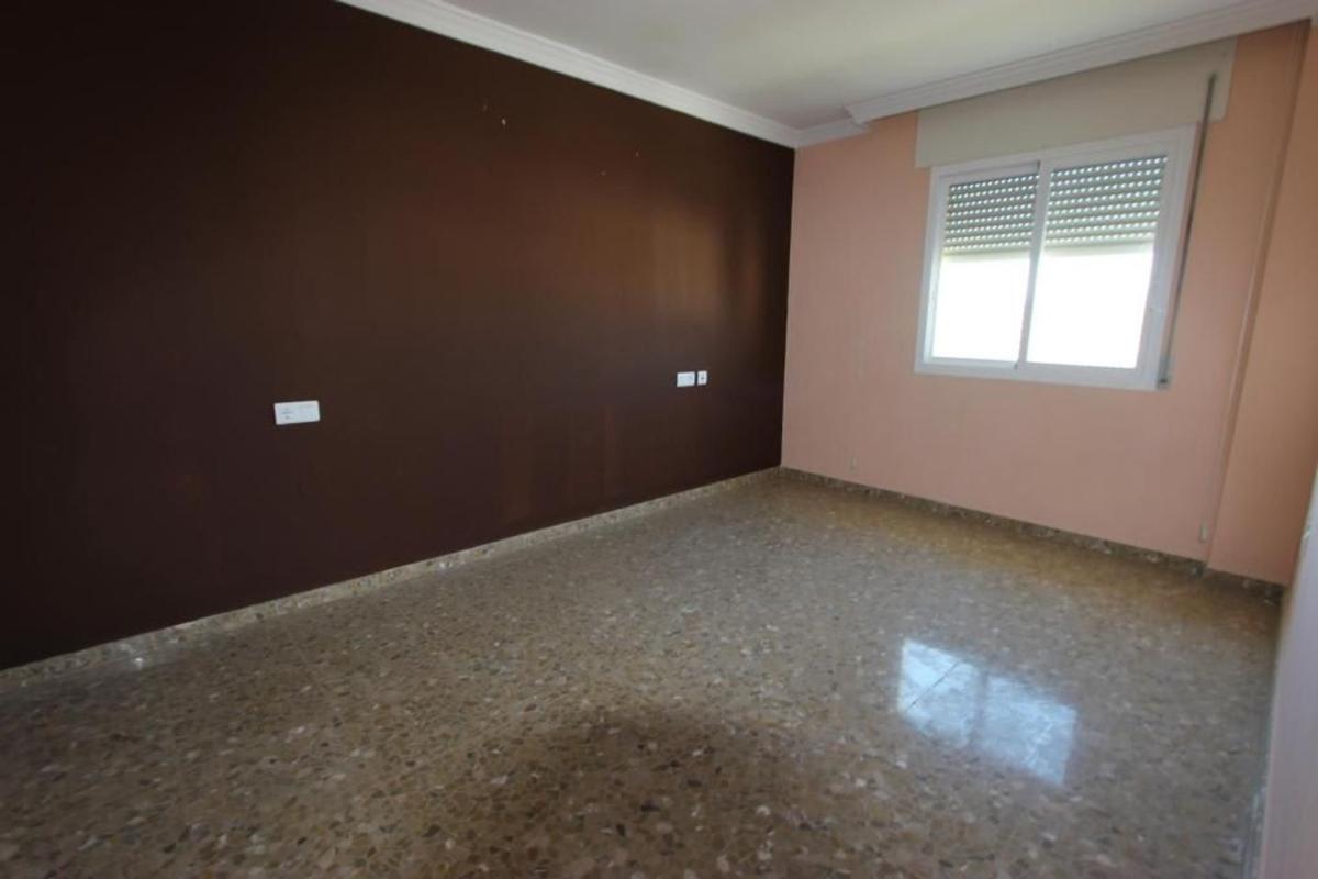 Sale of apartment in Piso en Calle Carlos Cano, Los Olivos, Vélez-Malaga, Vélez-Málaga
photo 2