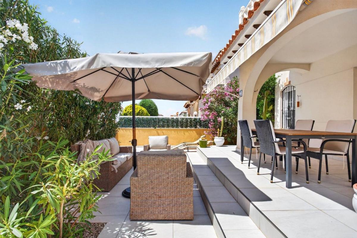 Properties for sale and rent in Spain photo 2