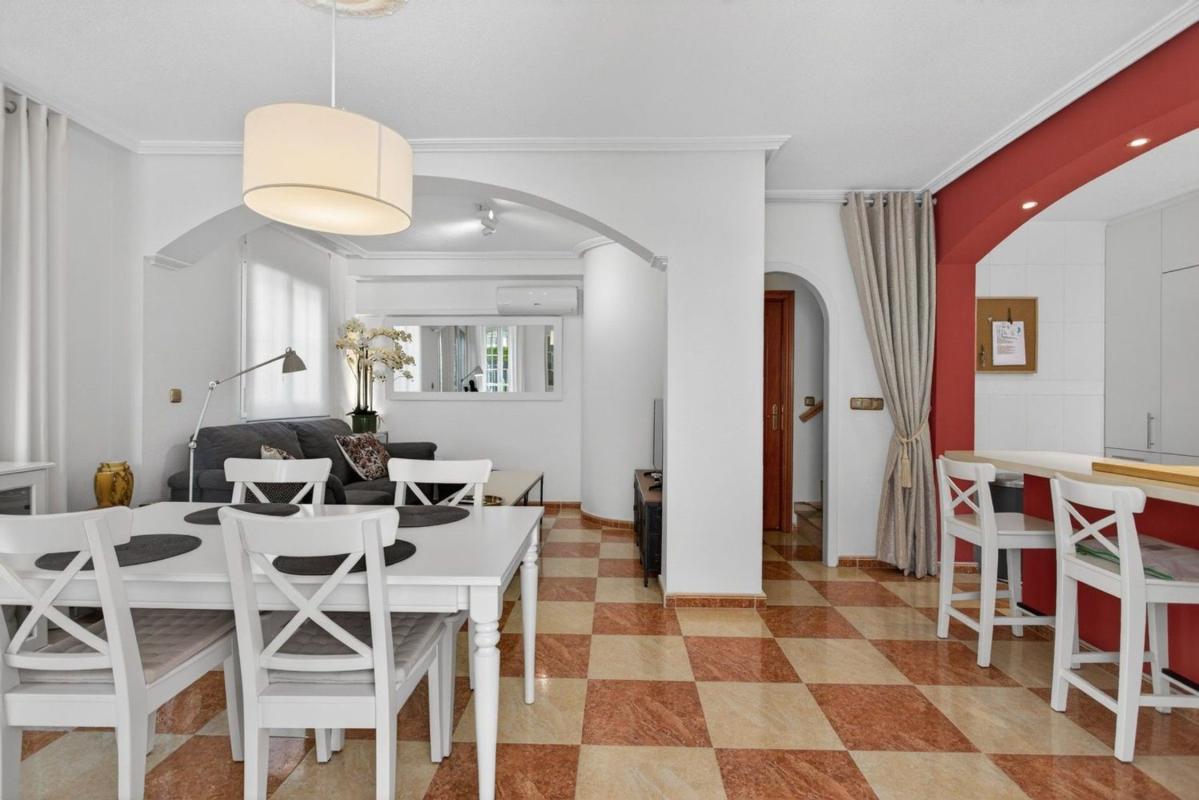 Properties for sale and rent in Spain photo 5