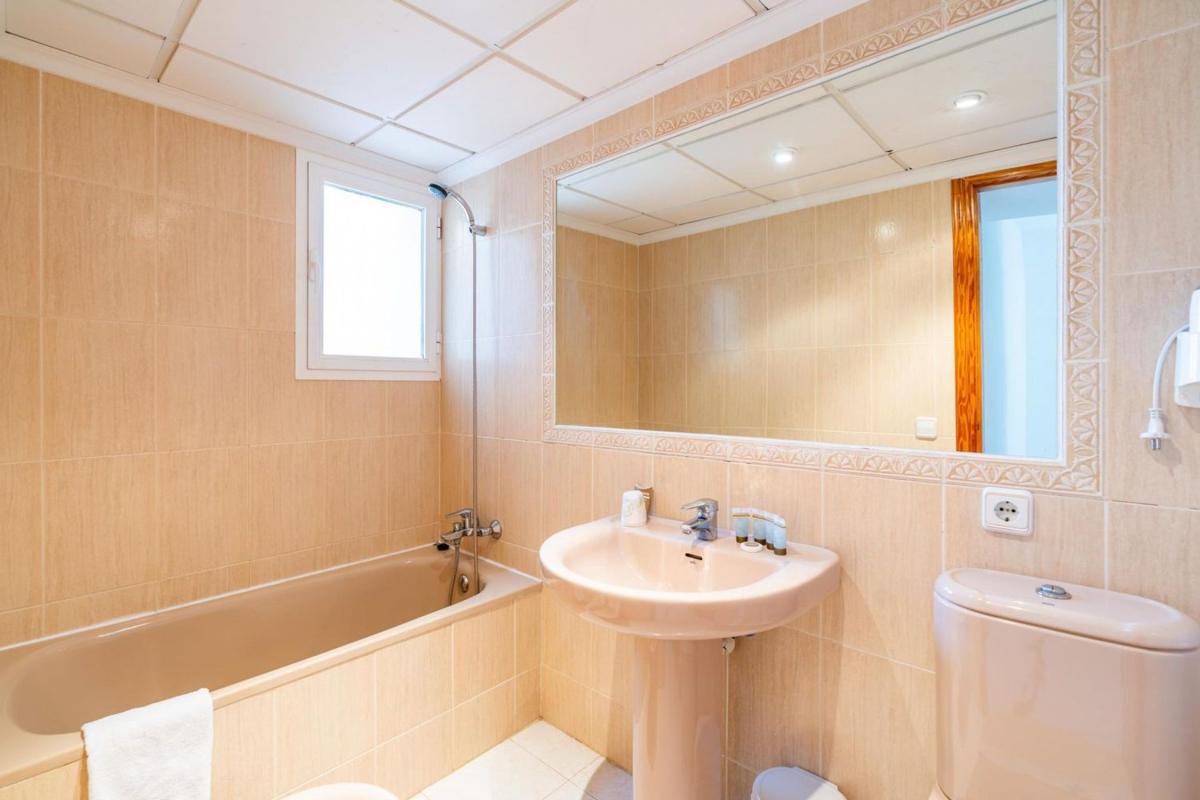 Properties for sale and rent in Spain photo 2