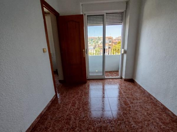 Продажа квартиры на Piso en Calle Vicente Blasco Ibáñez, Fraternidad, Elda, Эльда
 photo 3