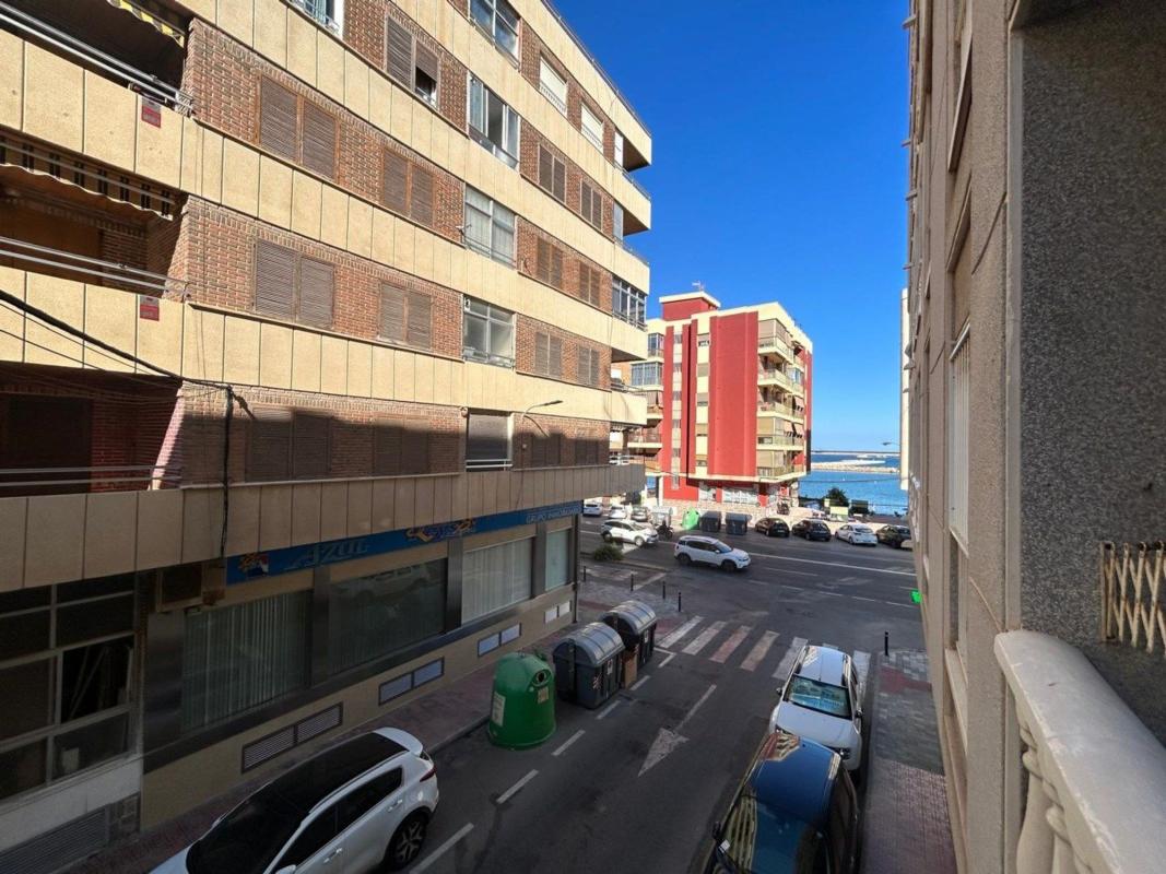 Продажа квартиры на Piso en Calle Beniajan, El Acequión, Torrevieja, Торревьеха
photo 3